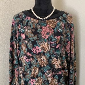Tapestry pattern sweater